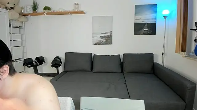 PollyFlame online show from 02/18/25, 05:42