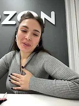 Snapshot of Sweet_Lollypop chatting on 01/30/25, 04:24 Sweet Lollypop online show from 01/30/25, 04:24
