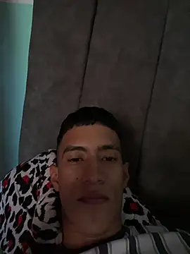 Snapshot of Angelstripboy chatting on 02/11/25, 04:02 Angelstripboy online show from 02/11/25, 04:02