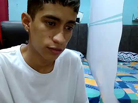 Snapshot of Angelstripboy chatting on 03/10/25, 03:52 Angelstripboy online show from 03/10/25, 03:52