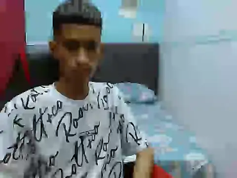 Snapshot of Angelstripboy chatting on 10/06/25, 11:13 Angelstripboy online show from 10/06/25, 11:13