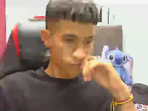 Angelstripboy online show from 04/25/26, 05:43