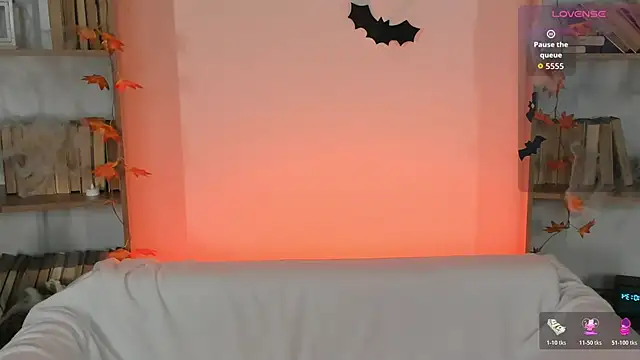 Phoenix Margo online show from 10/26/25, 03:34