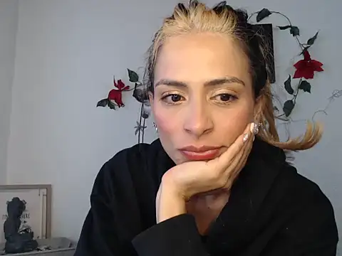 Liamiler01  online show from 12/18/24, 12:51