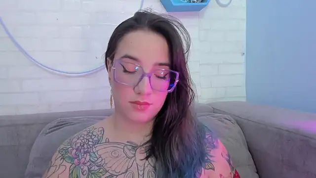 DEVA BLUE  online show from 02/10/25, 12:41