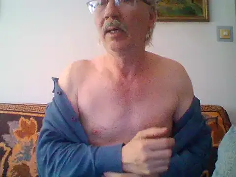cumloverboyxx69 online show from 02/19/25, 01:17