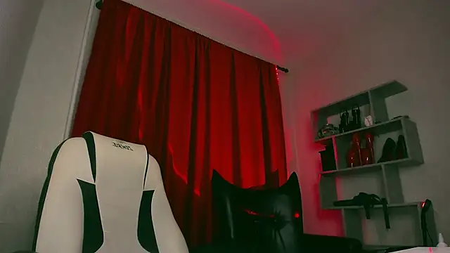 Frau  Lilith online show from 03/02/25, 12:54