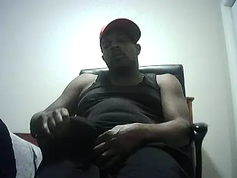 Snapshot of ThugDick79 chatting on 12/12/24, 08:21 ThugDick79 online show from 12/12/24, 08:21