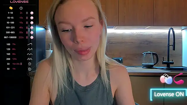 Olivia Bells online show from 04/15/26, 09:37