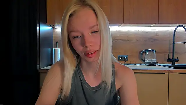 Snapshot of Olivia_Bells chatting on 05/07/26, 09:20 Olivia Bells online show from 05/07/26, 09:20