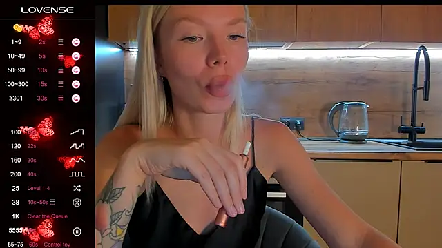 Olivia Bells online show from 08/05/26, 10:23
