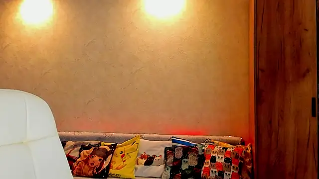 mia grantes online show from 02/07/25, 07:17