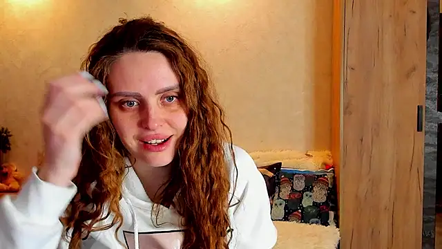 mia grantes online show from 02/14/25, 05:46