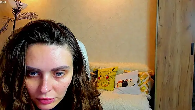 mia grantes online show from 10/07/25, 05:32