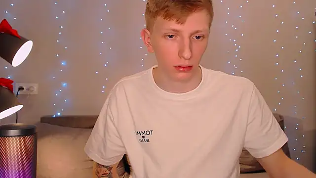 juliaanddima online show from 01/16/25, 12:02