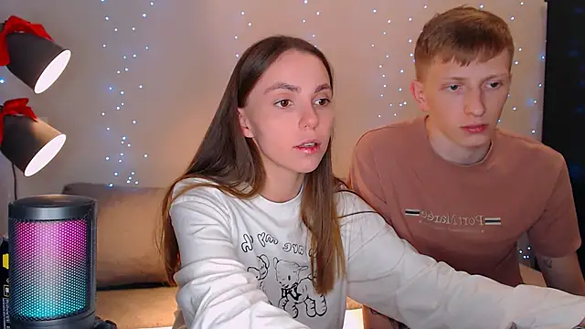 juliaanddima online show from 02/14/25, 01:02