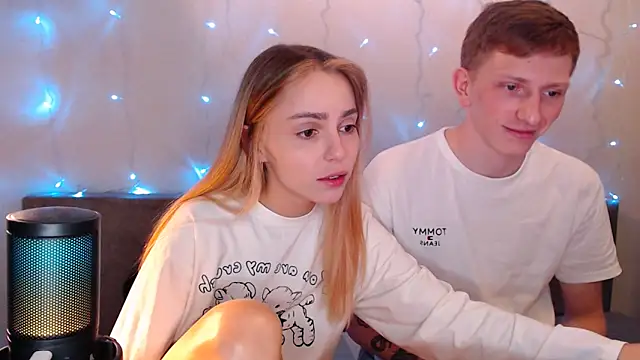 juliaanddima online show from 09/27/25, 09:20