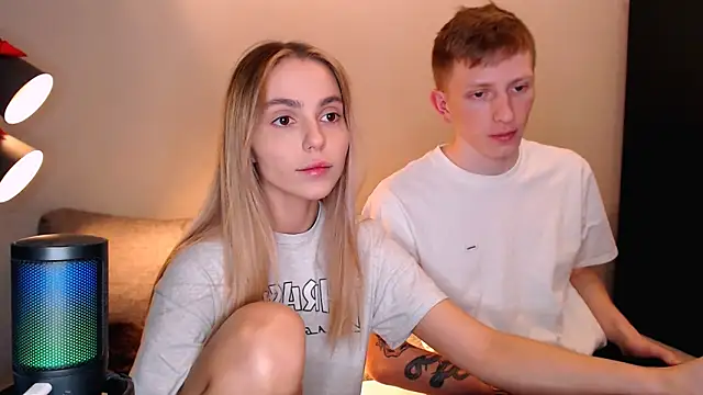 juliaanddima online show from 11/10/25, 09:58