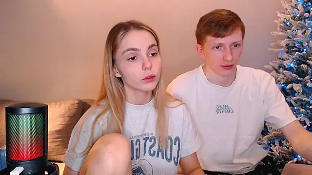 juliaanddima online show from 12/19/25, 10:28