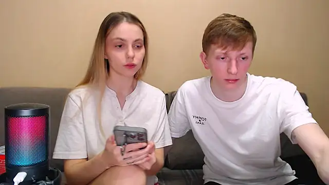 juliaanddima online show from 02/18/26, 10:39