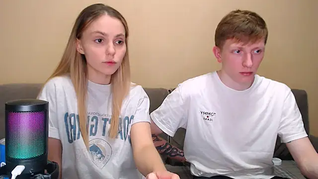 juliaanddima online show from 02/19/26, 09:55