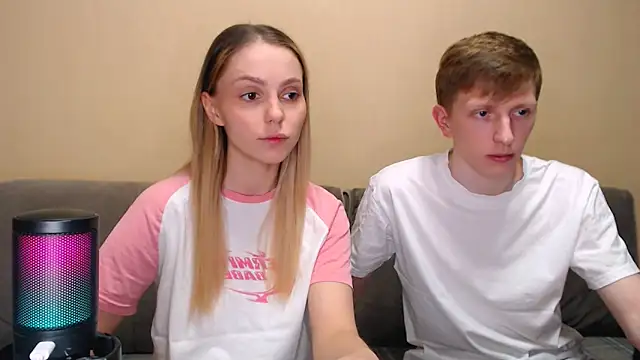 juliaanddima online show from 02/22/26, 12:23