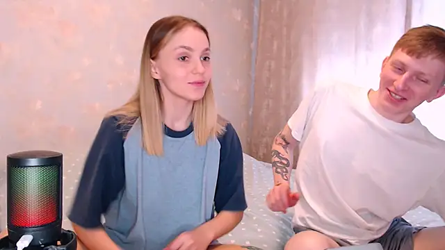 juliaanddima online show from 04/01/26, 08:26