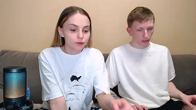 juliaanddima online show from 05/09/26, 09:42