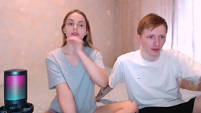juliaanddima online show from 06/01/26, 08:38
