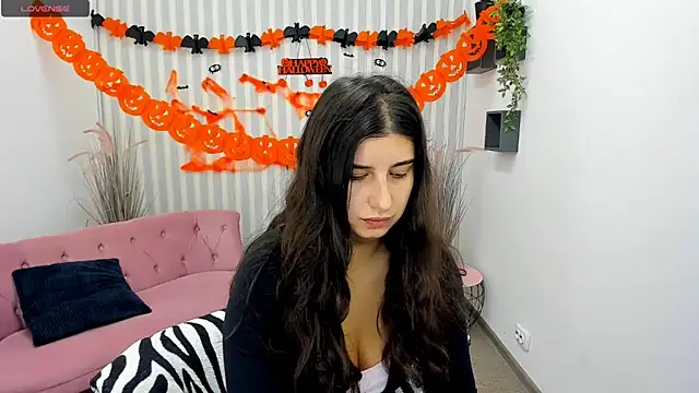 Linda EX online show from 10/16/25, 06:14