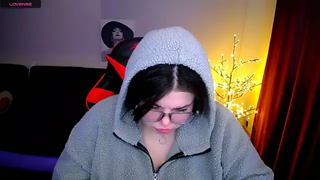 Emily Mo online show from 01/22/25, 09:46