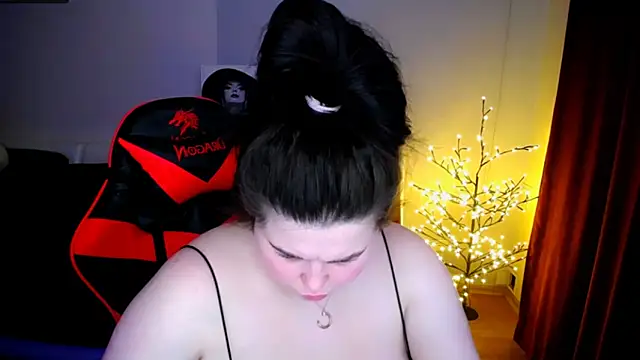 Emily Mo online show from 01/24/25, 10:11