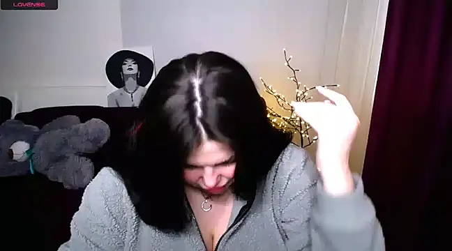 Emily Mo online show from 03/05/25, 06:44