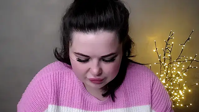 Emily Mo online show from 11/20/25, 06:35