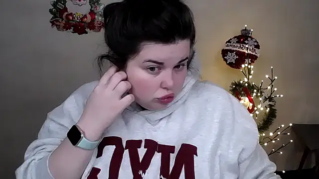 Emily Mo online show from 12/16/25, 06:29