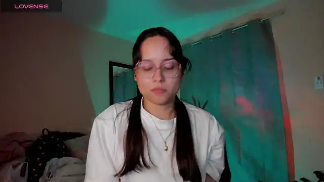 shantalc3rezo online show from 02/28/26, 09:27