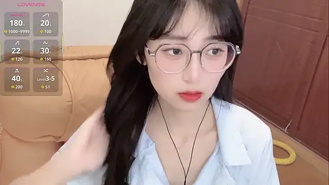 4uoki online show from 12/14/25, 03:50