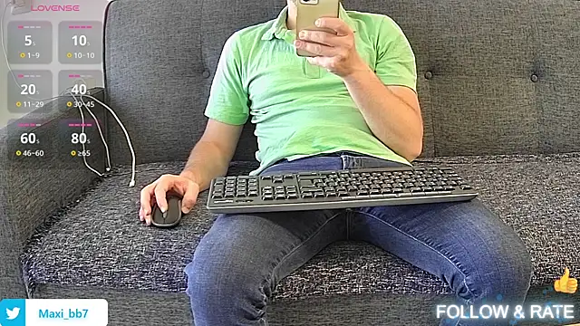 Snapshot of ydk__7 chatting on 06/14/26, 01:35 ydk 7 online show from 06/14/26, 01:35
