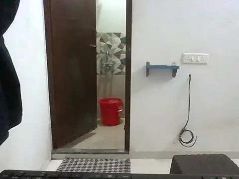 divi5555 online show from 12/05/25, 04:36