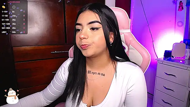 Snapshot of eva_six chatting on 02/08/25, 02:04 eva six online show from 02/08/25, 02:04