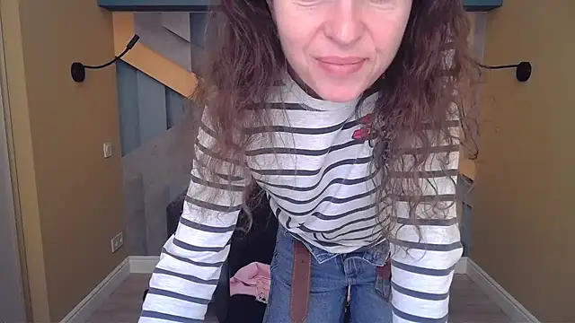 EllaLong online show from 12/02/25, 12:32