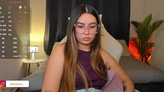 dakottaa  online show from 03/18/26, 11:41