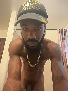 Snapshot of fulsome_change223 chatting on 10/02/25, 10:06 fulsome change223 online show from 10/02/25, 10:06