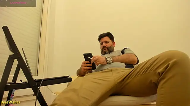 Maxi TheBigDaddy online show from 01/13/25, 09:52