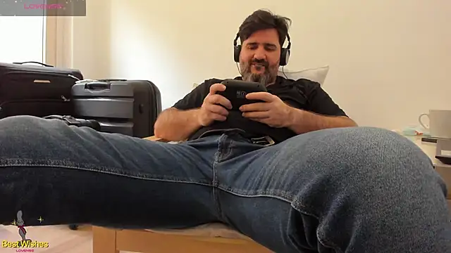 Maxi TheBigDaddy online show from 01/28/25, 01:59