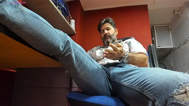 Maxi TheBigDaddy online show from 02/27/25, 04:21