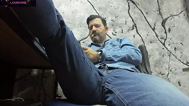 Maxi TheBigDaddy online show from 09/17/25, 01:57