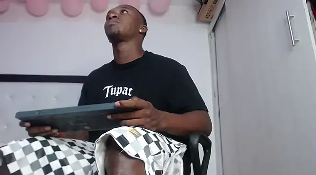 ammy Ger1 online show from 02/25/25, 02:47