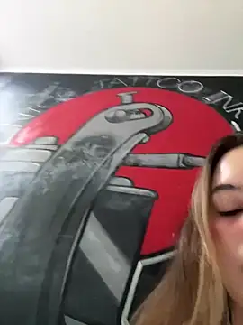 Sarah millerr  online show from 06/26/26, 08:13