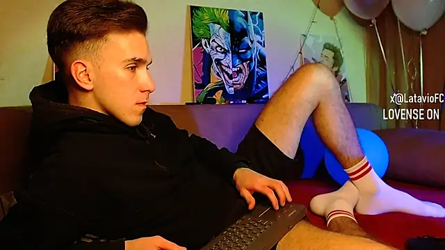 Snapshot of Midnighter_ chatting on 12/07/24, 05:59 Midnighter  online show from 12/07/24, 05:59